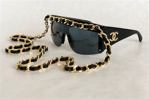 chanel sunglasses chain side